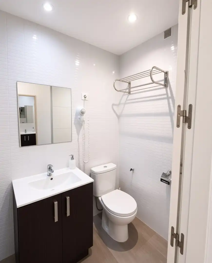 Bathroom of Study for sale in Estepona  with Air Conditioner, Furnished and Internet