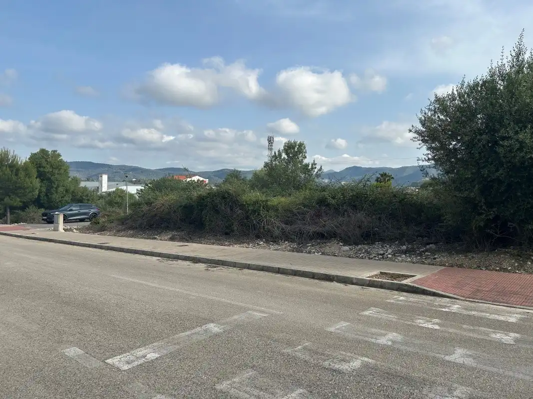 Terreno residencial en venta en Avinguda Alcalde Casimiro Bataller Arlandis 45, imagen 4