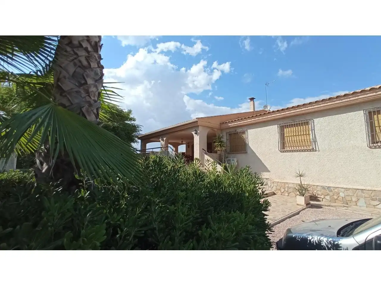 Vista exterior de Casa o chalet en venta en Petrer con Terraza, Trastero y Piscina