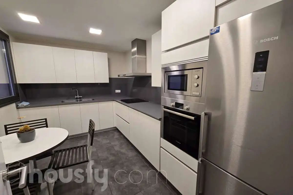 Cocina de Piso de alquiler en Barcelona con Aire acondicionado, Calefacción y Parquet
