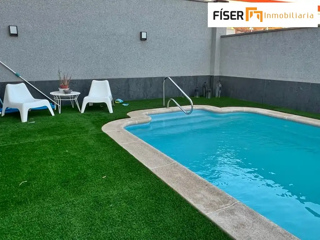 Piscina de Casa o xalet en venda en Zafra amb Aire condicionat, Calefacció i Jardí privat