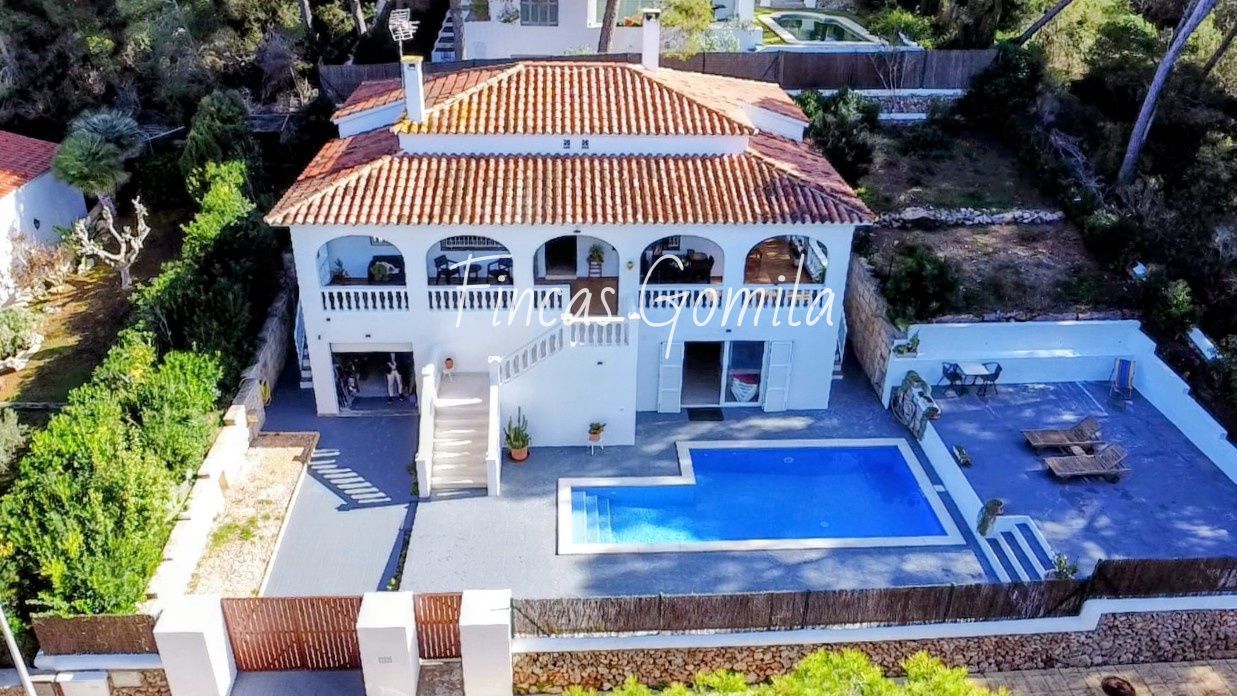 Vista exterior de Casa o xalet en venda en Es Mercadal amb Aire condicionat, Calefacció i Piscina