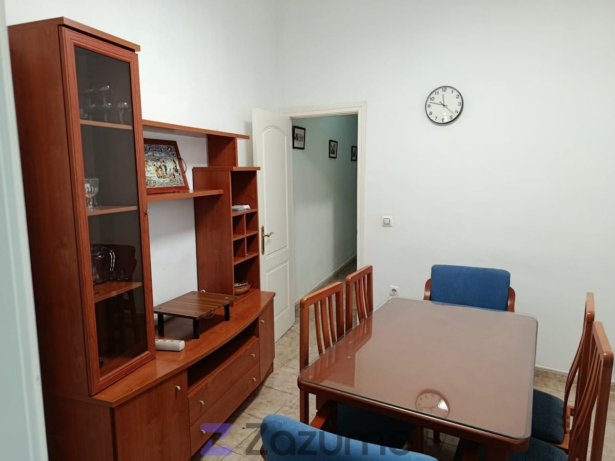 Dining room of Flat to rent in  Sevilla Capital  with Air Conditioner, Furnished and Oven