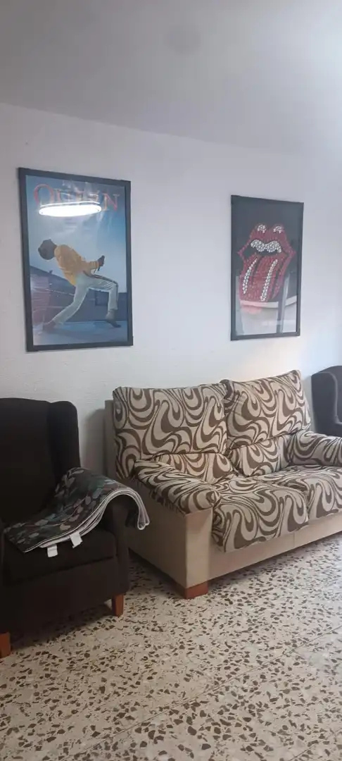 Flat with terrace to rent in LORENZO PAUSA 5, imagen 3