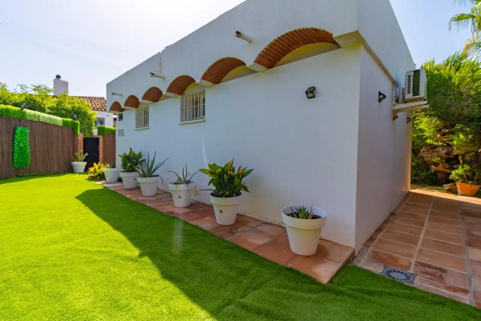 Casa aparellada amb terrassa en venda a Urbanizacion Estepona, imagen 5