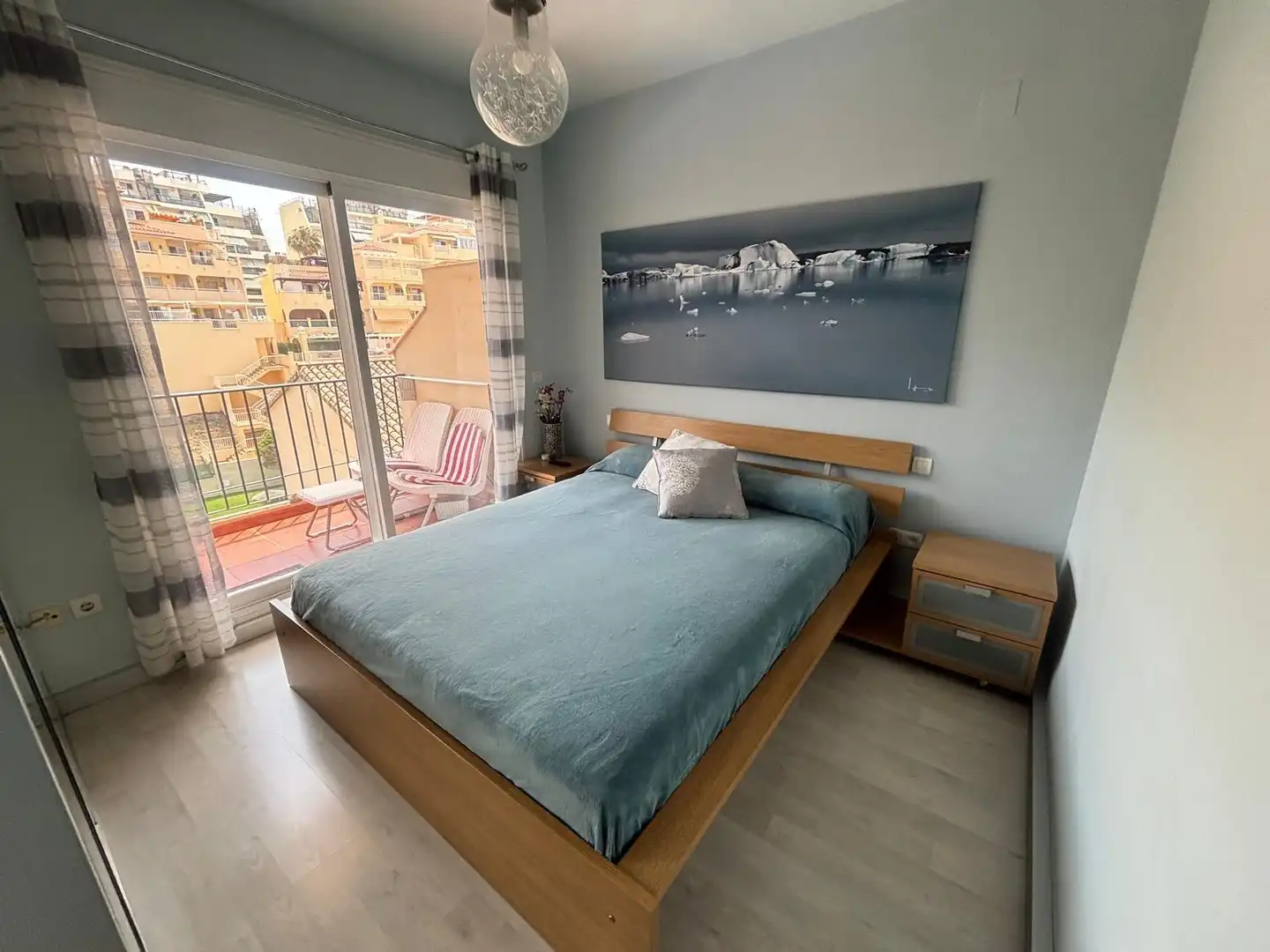 Habitación de Apartamento en venta en Benalmádena con Aire acondicionado, Calefacción y Jardín privado