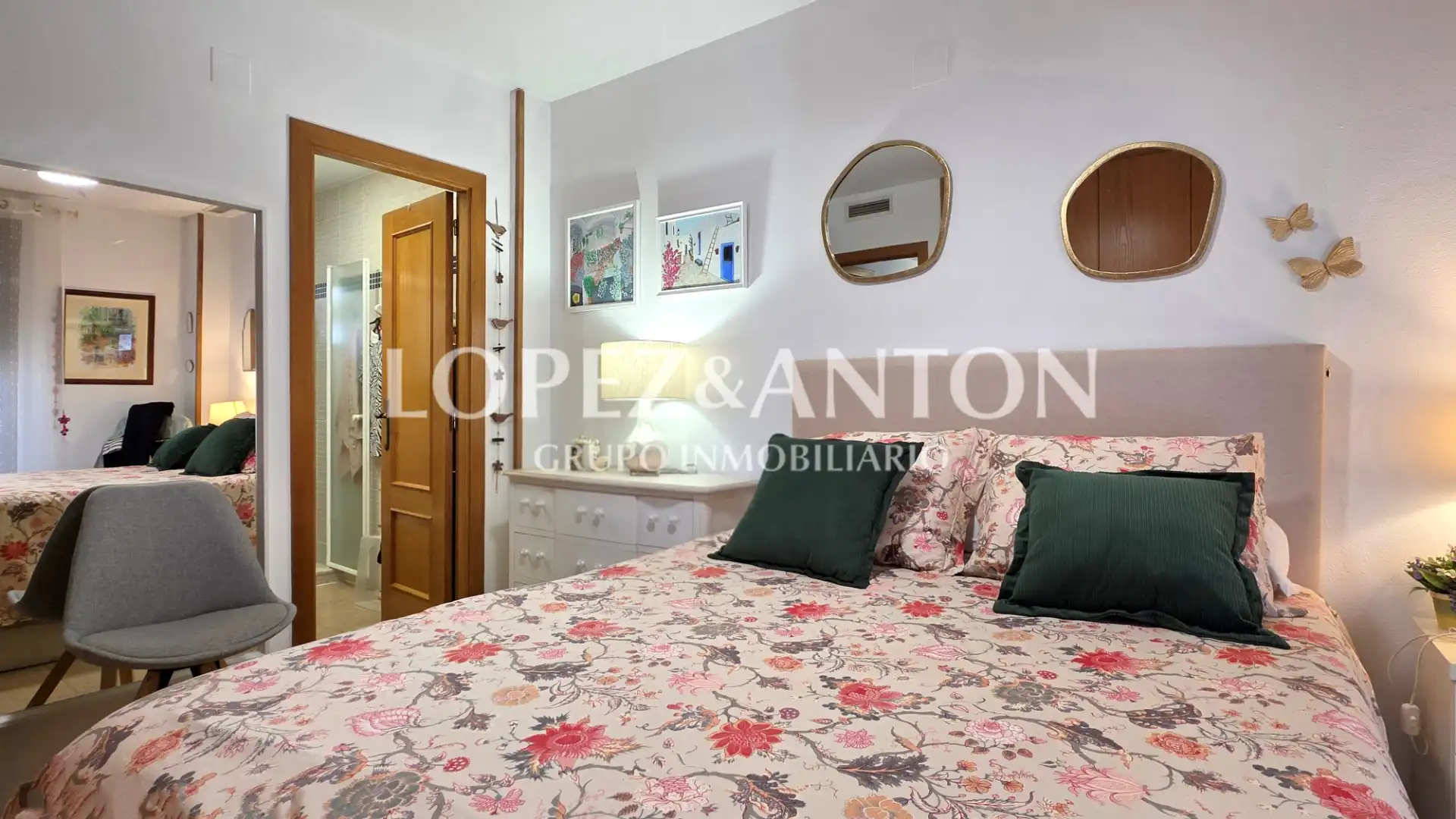 Bedroom of Flat for sale in L'Eliana  with Air Conditioner, Oven and Balcony