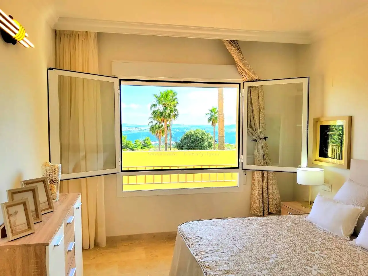 Apartamento de alquiler en La Duquesa