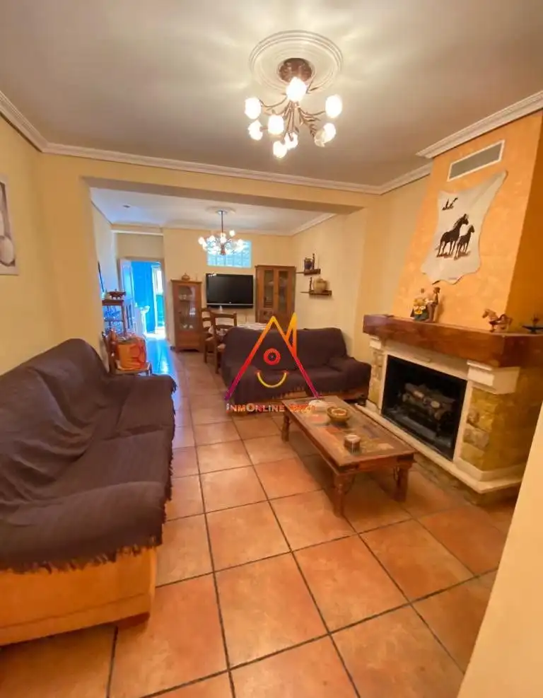 Casa o chalet de alquiler en Carrer Sant Miquel, Tàrbena