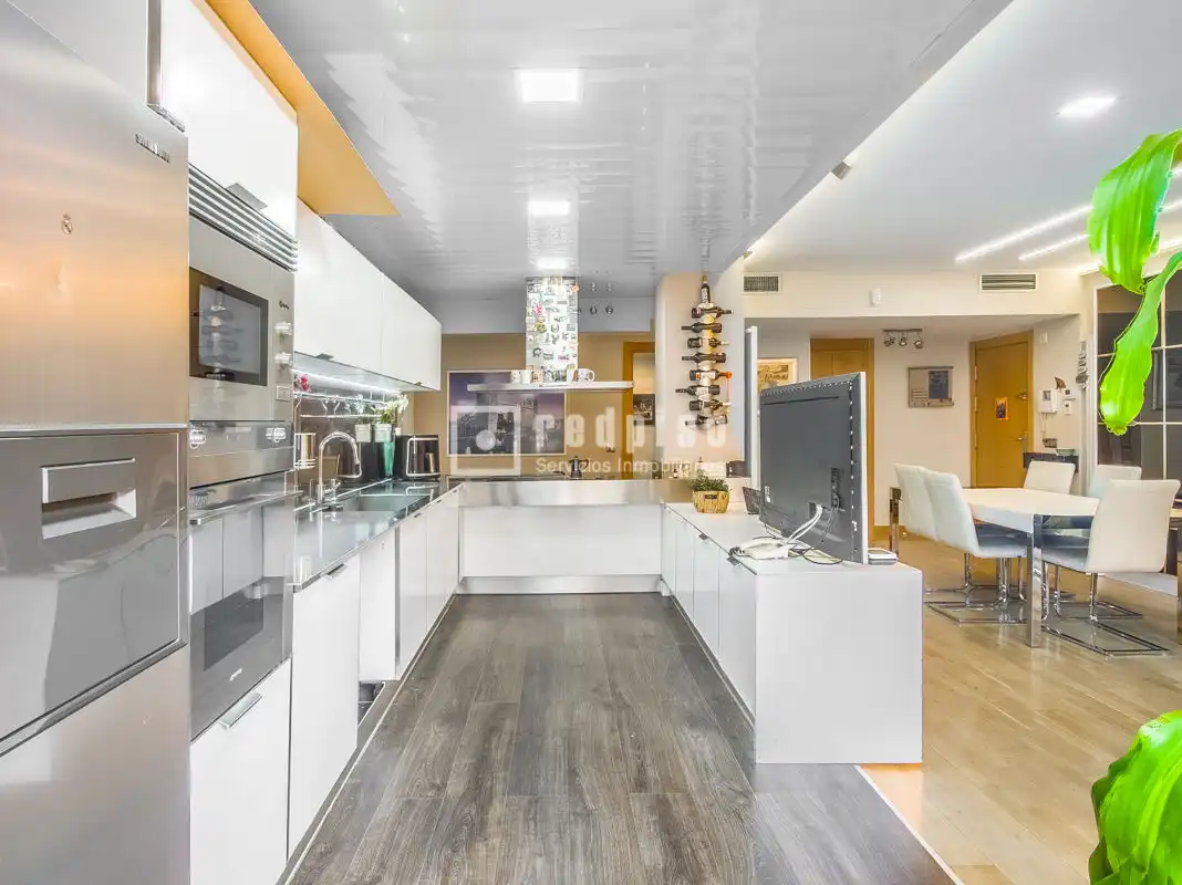 Cocina de Piso en venta en Rivas-Vaciamadrid con Aire acondicionado, Calefacción y Jardín privado