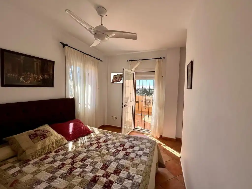 Habitación de Casa o chalet en venta en Chiclana de la Frontera con Jardín privado, Terraza y Trastero