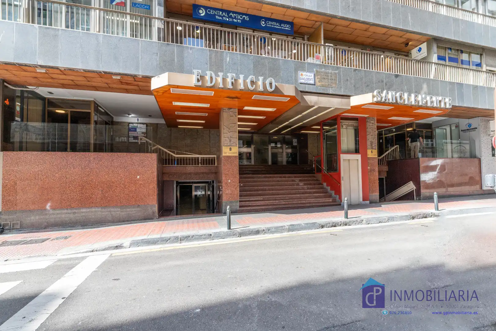 Außenansicht von Büro zum Verkauf in Zaragoza mit Klimaanlage und Heizung