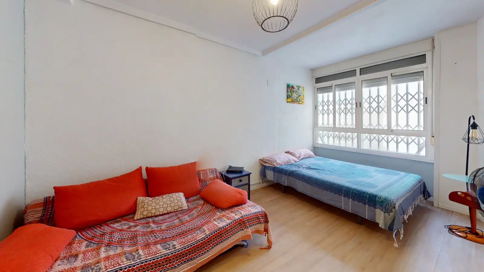 Dormitori de Pis en venda en Torrevieja amb Aire condicionat, Jardí privat i Parquet