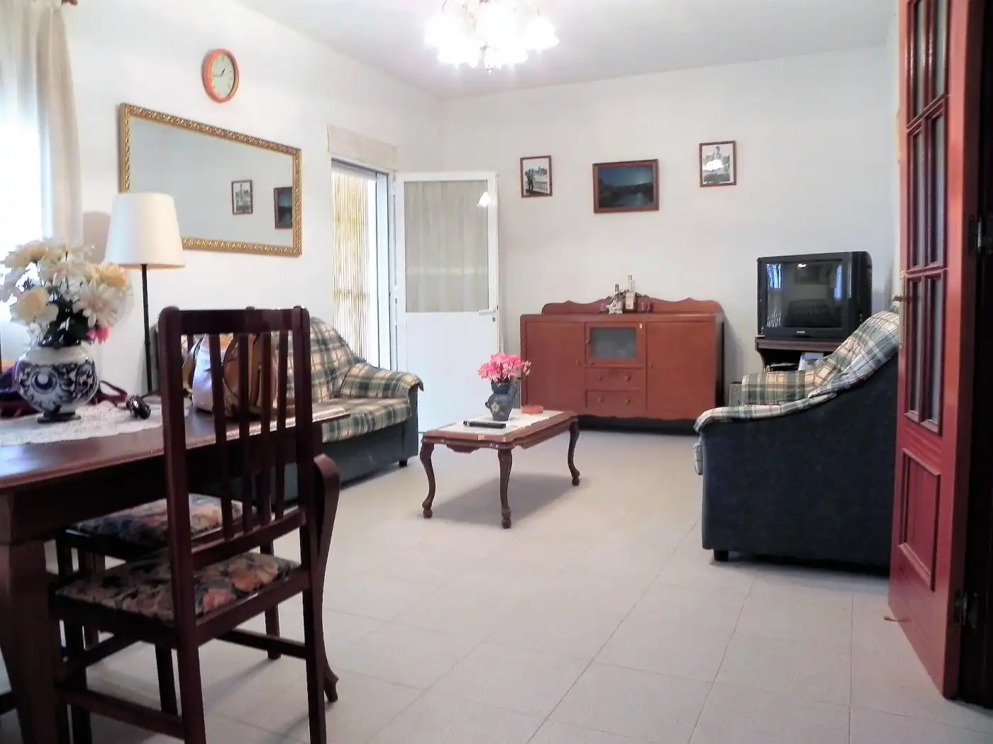 Sala de estar de Casa adosada en venta en Alange con Jardín privado, Trastero y Amueblado