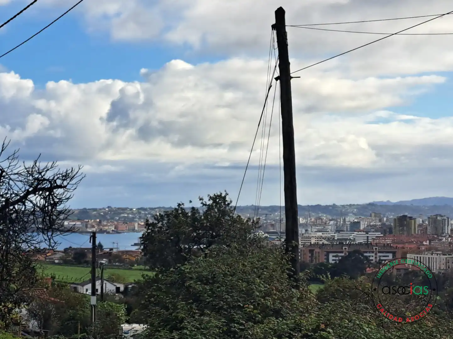 Vista exterior de Terreno en venta en Gijón 