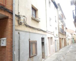 Vista exterior de Casa adosada en venda en Mendavia