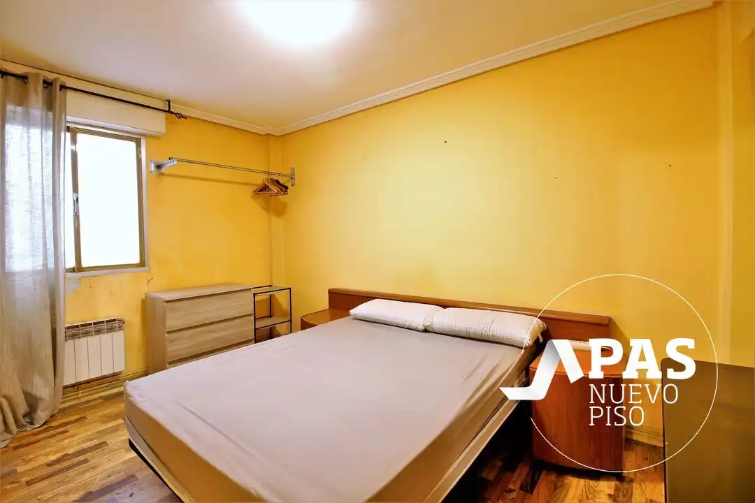 Bedroom of Flat for sale in Santander  with Heating and Parquet flooring