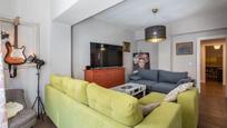 Living room of Flat for sale in  Granada Capital  with Air Conditioner