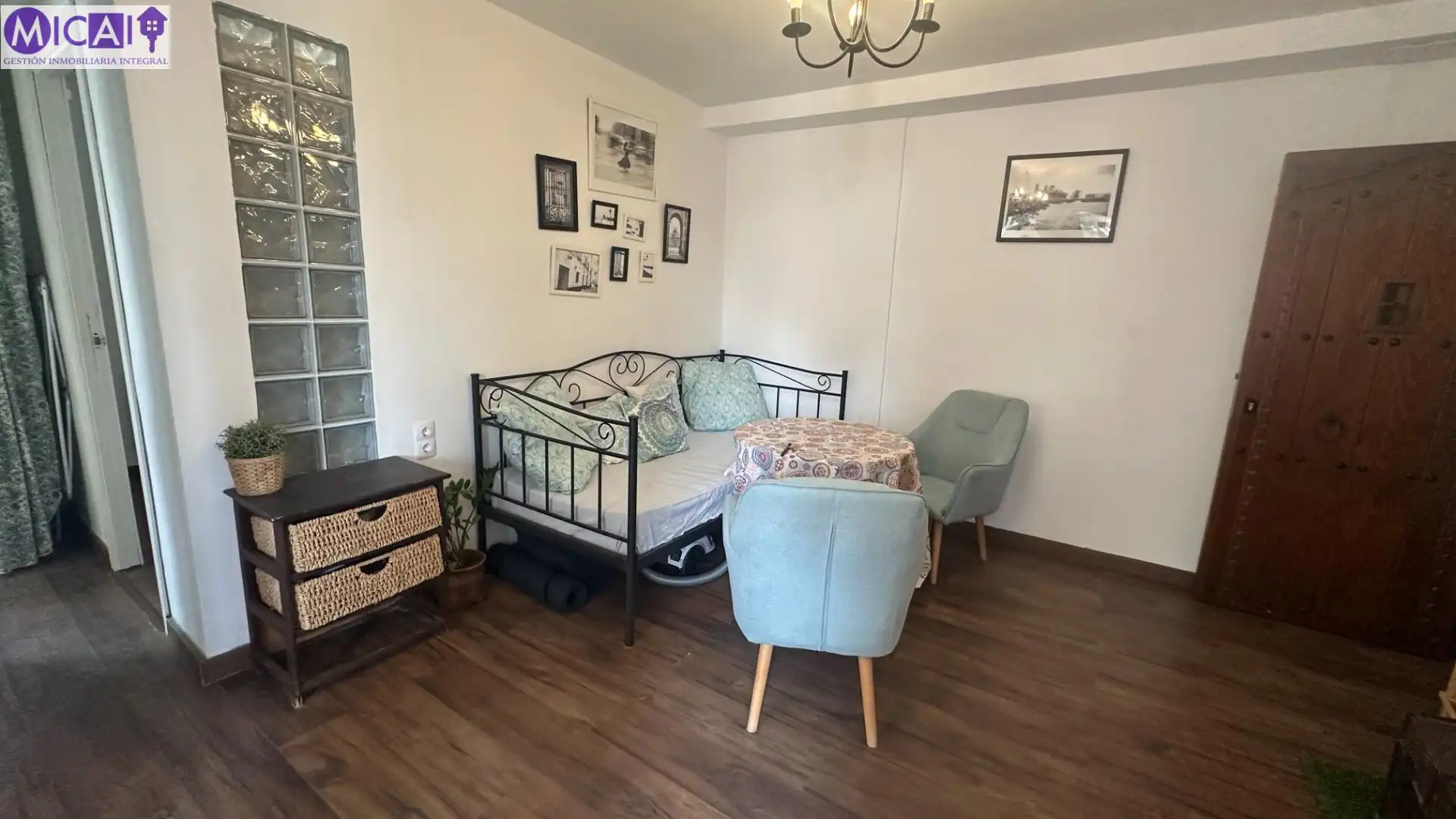 Sala de estar de Piso en venta en Cádiz con Aire acondicionado, Parquet y Terraza