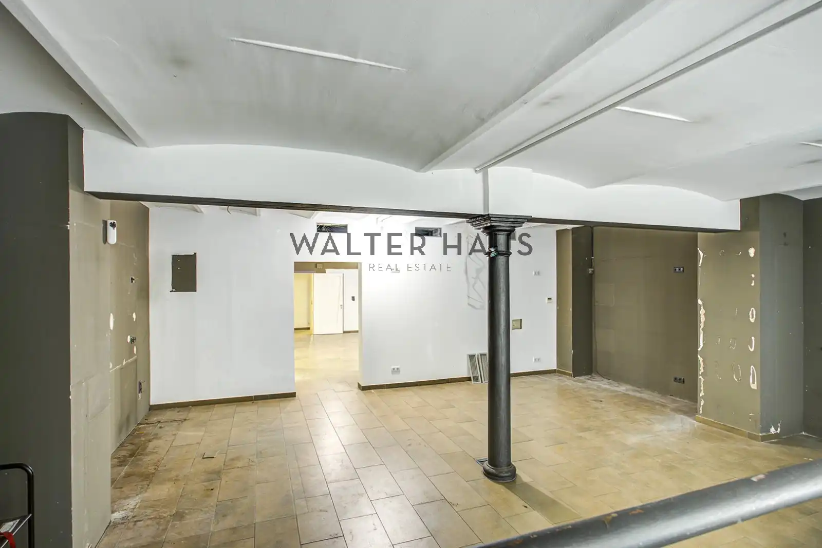 Commercial properties for rent in Barcelona  with Air Conditioner