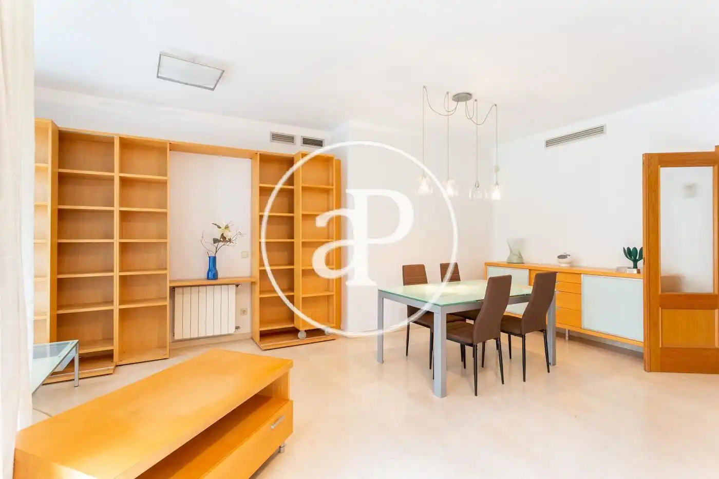 Exterior view of Flat for rent in Valencia  with Air Conditioner, Heating and Private garden