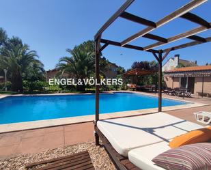 Swimming pool of House or chalet to rent in Boadilla del Monte  with Air Conditioner, Heating and Private garden