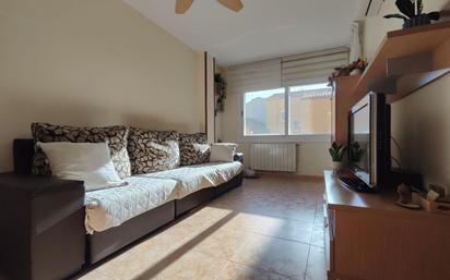 Living room of Flat for sale in Montmeló  with Air Conditioner, Heating and Balcony