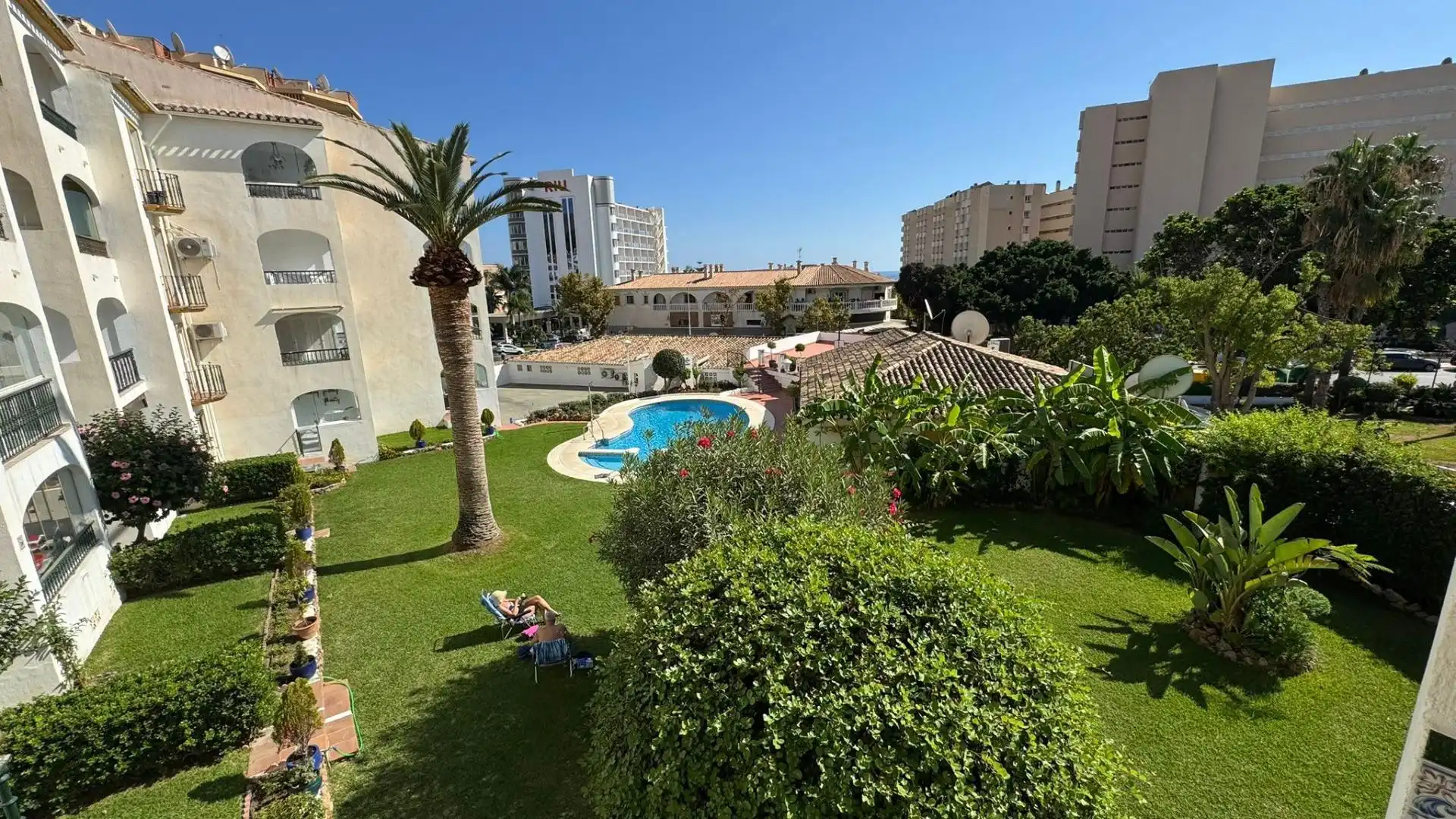 Piso con piscina en venta en La Carihuela - Los Nidos, imagen 21