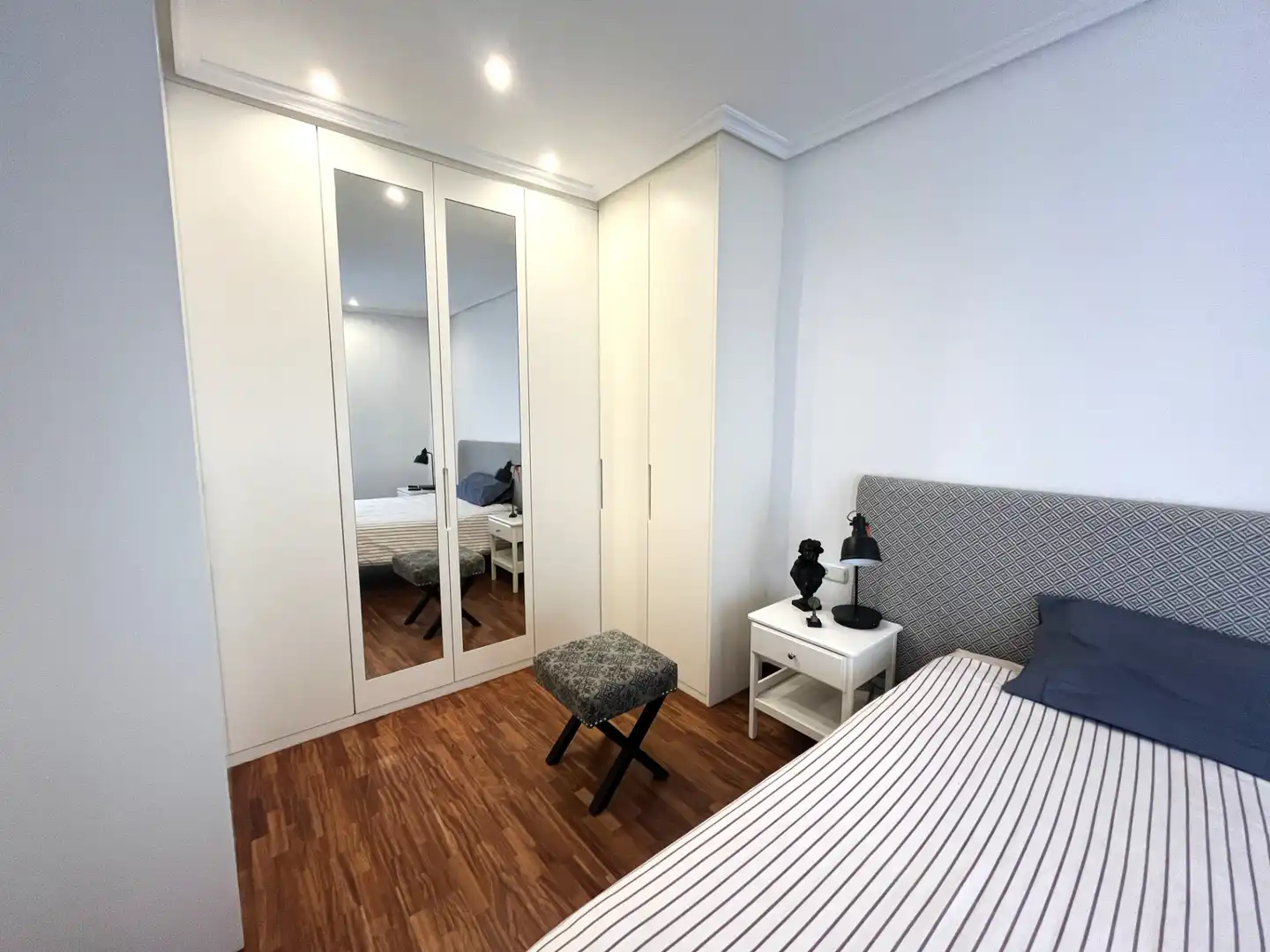 Habitación de Piso de alquiler en Donostia - San Sebastián  con Calefacción, Amueblado y Horno