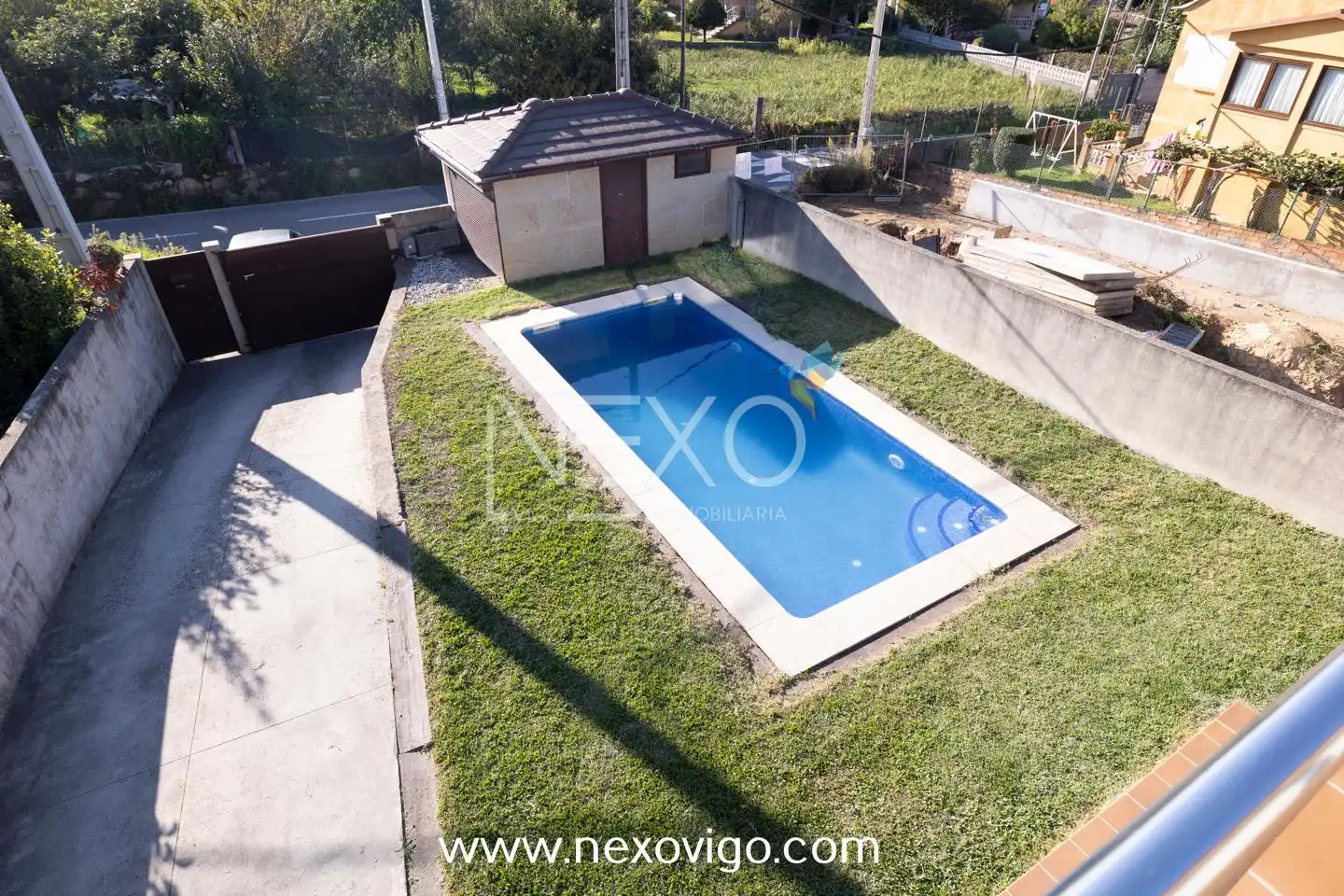 Swimming pool of Houses for sale in Vigo   with Heating, Private garden and Terrace
