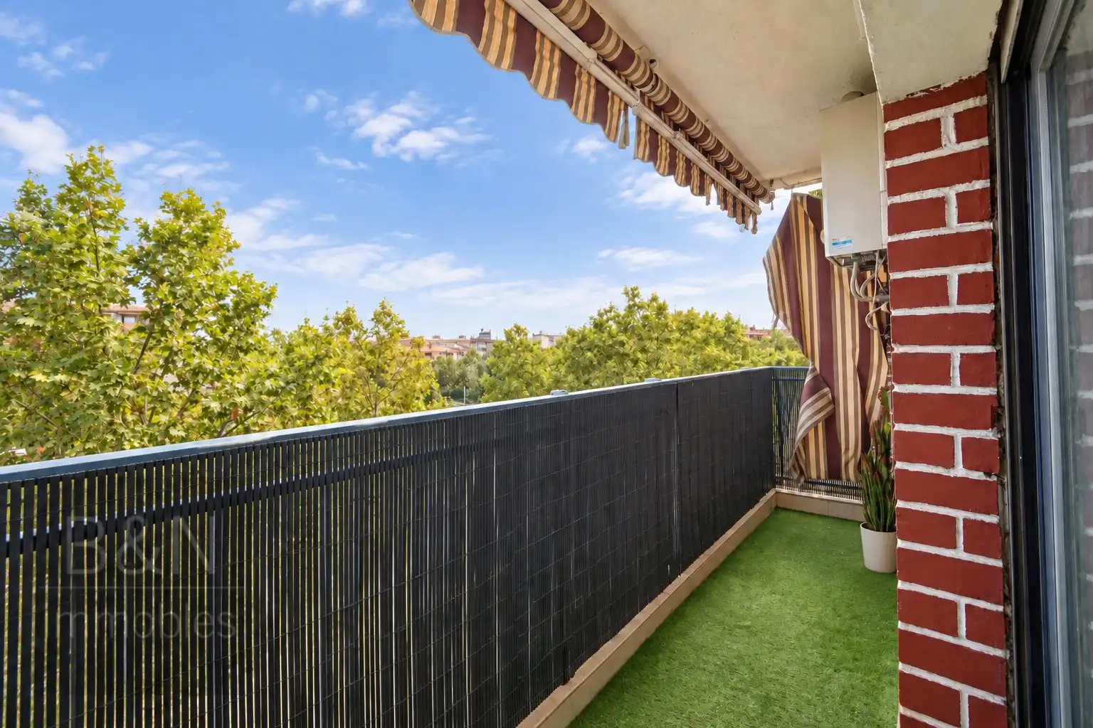 Flat with terrace for sale in Cerdanyola, imagen 5