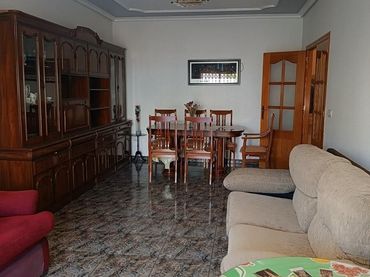 Casa amb balcó en venda a Casco Urbano