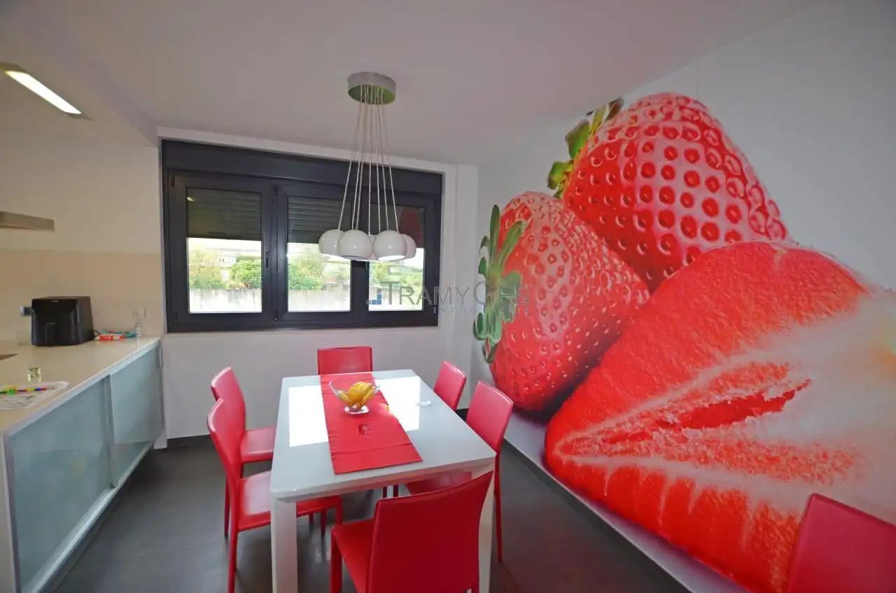 Comedor de Casa o chalet en venta en A Guarda   con Calefacción, Jardín privado y Terraza
