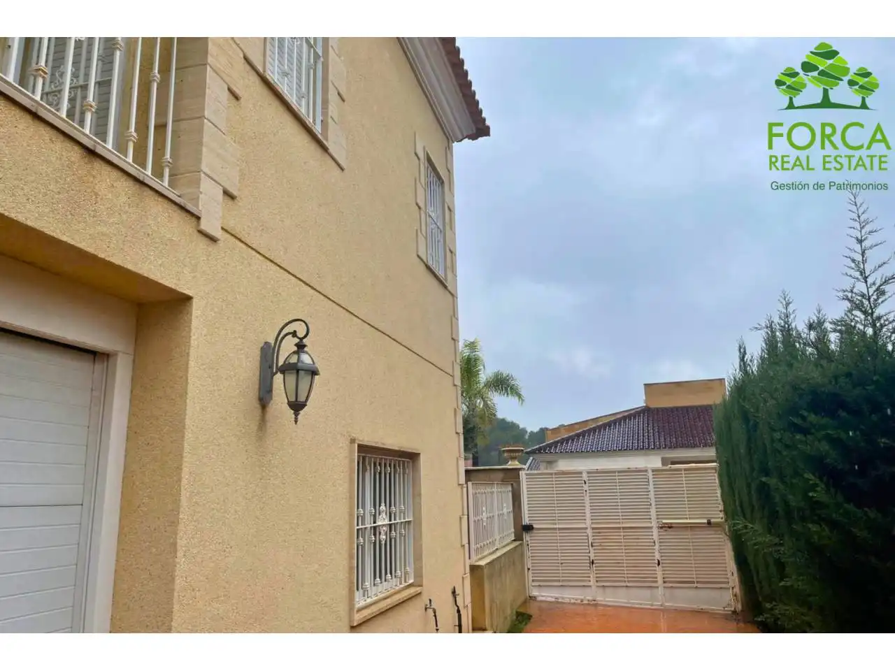 Exterior view of Houses for sale in Murcia  with Heating, Swimming Pool and Alarm