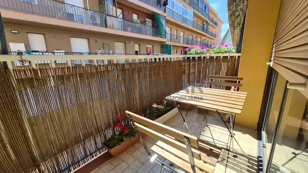 Flat with terrace for sale in calle Jeroni Marsal, imagen 2