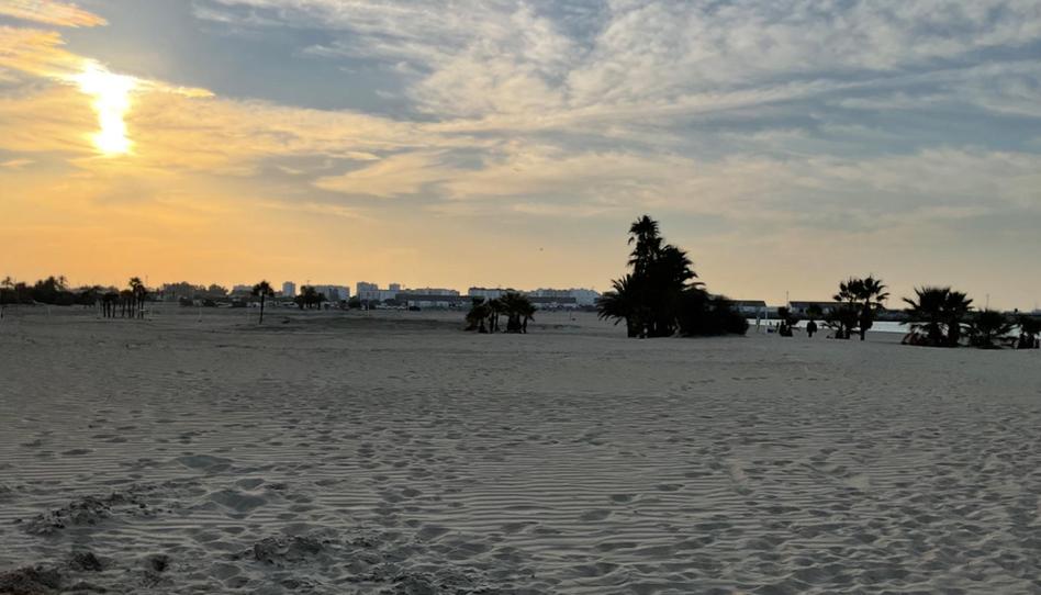 Foto 1 de Edifici en venda a Crevillet, Cádiz