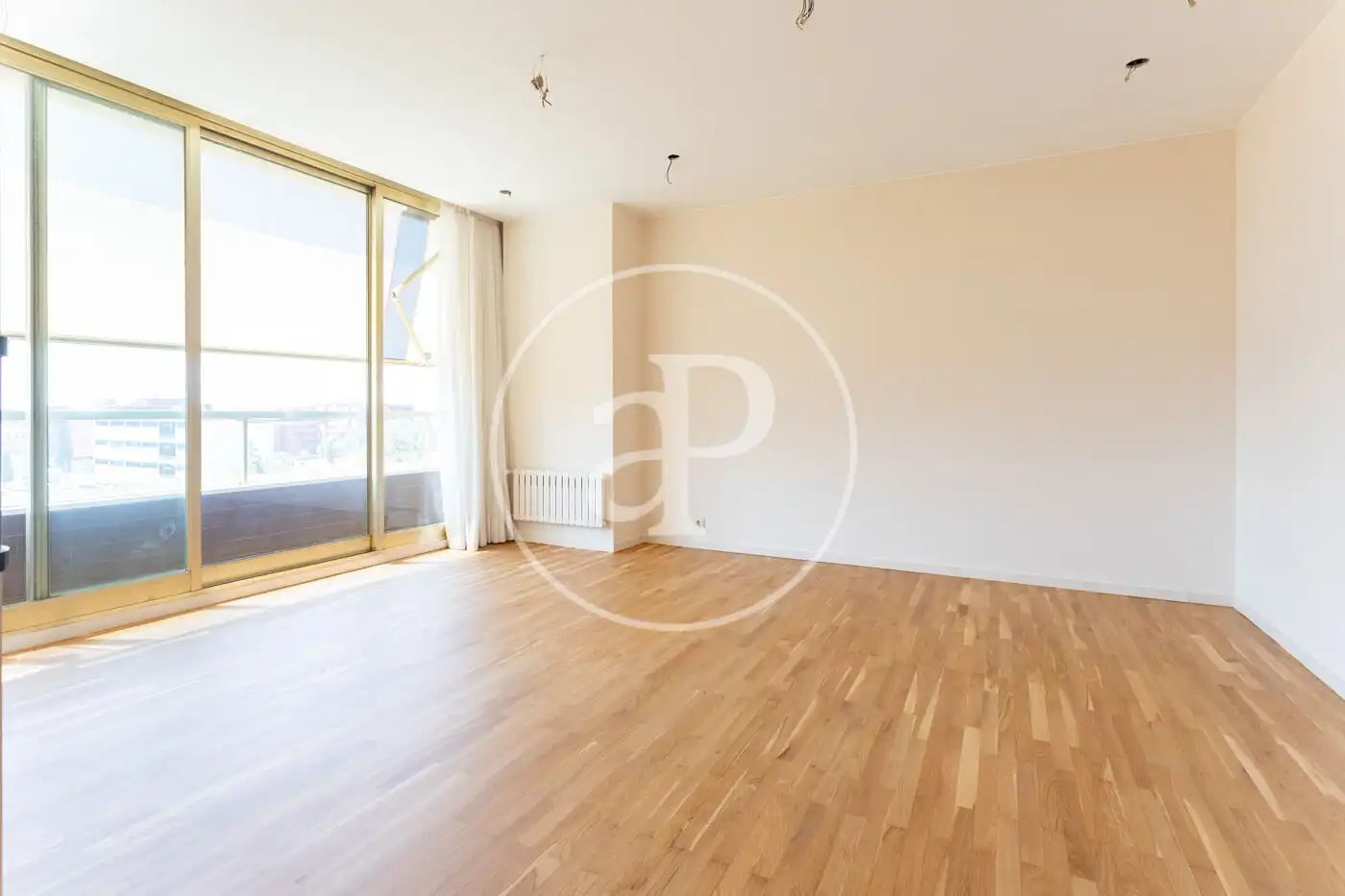 Living room of Flat for rent in Barcelona  with Air Conditioner, Heating and Private garden