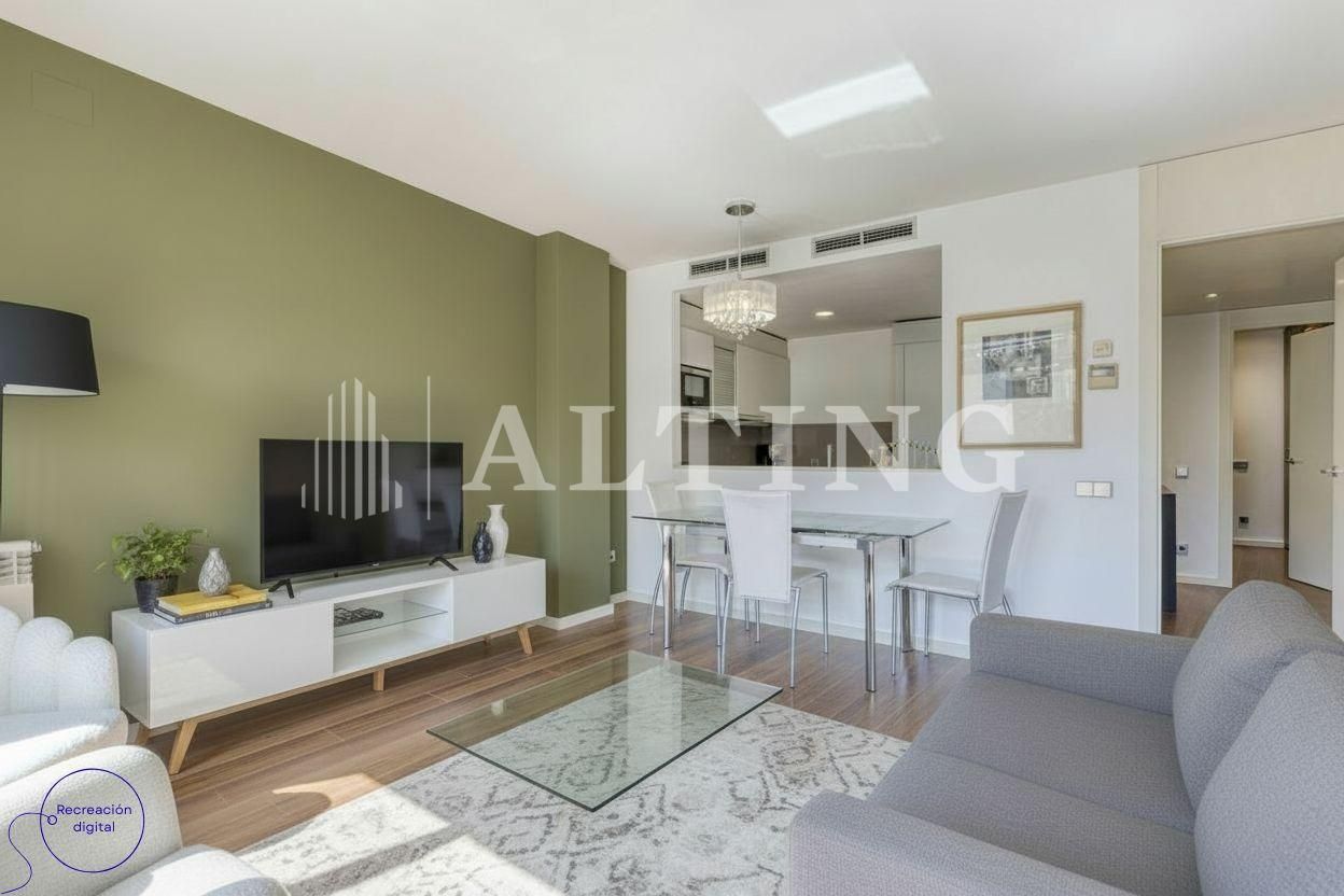 Living room of Flat for sale in  Barcelona Capital  with Air Conditioner, Heating and Parquet flooring