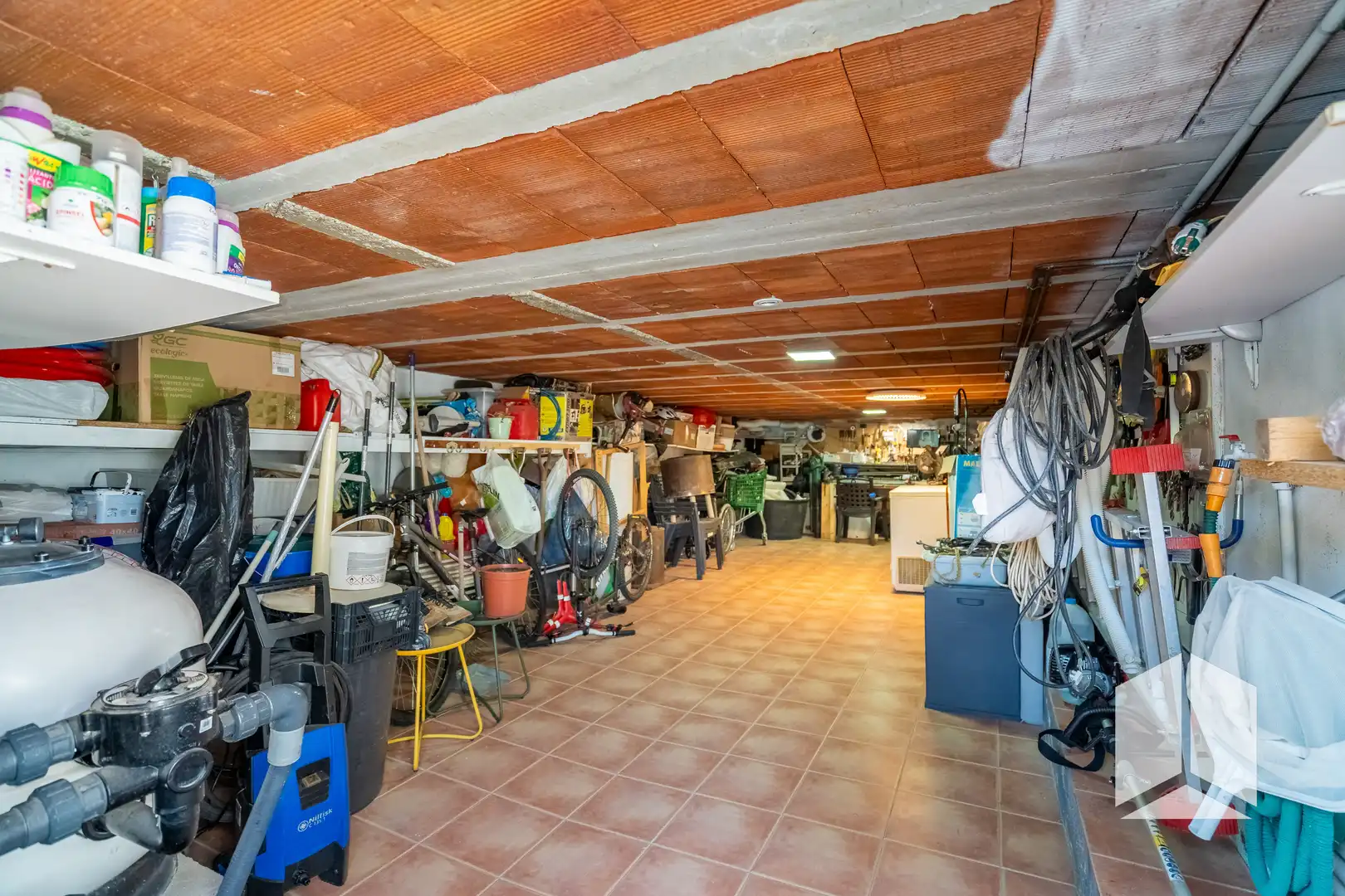 Houses for sale in Sant Vicenç Dels Horts  with Storage room and Swimming Pool