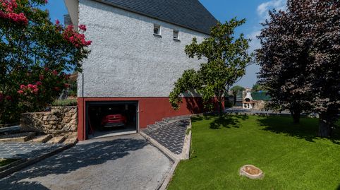 Chalet independiente con piscina comunitaria