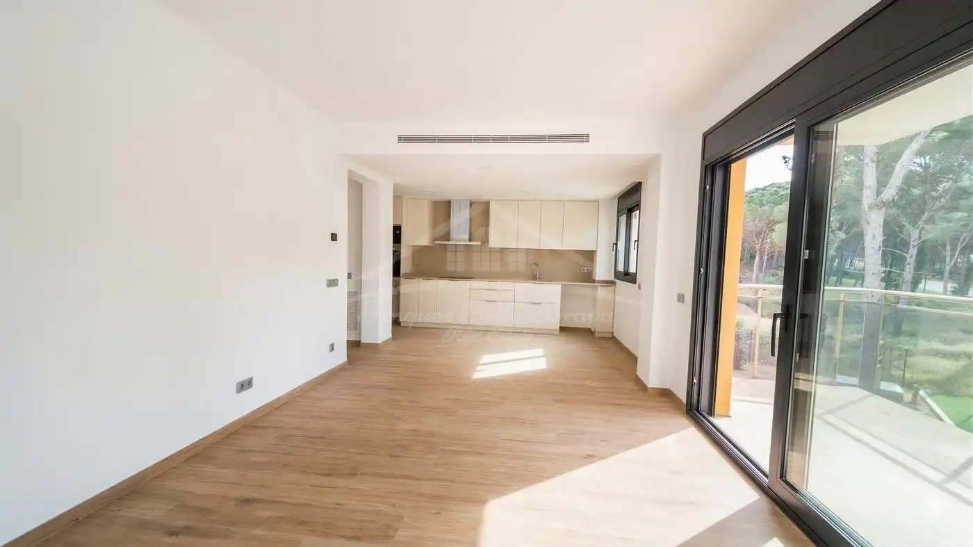 Cocina de Apartamento en venta en Pals con Aire acondicionado, Calefacción y Jardín privado