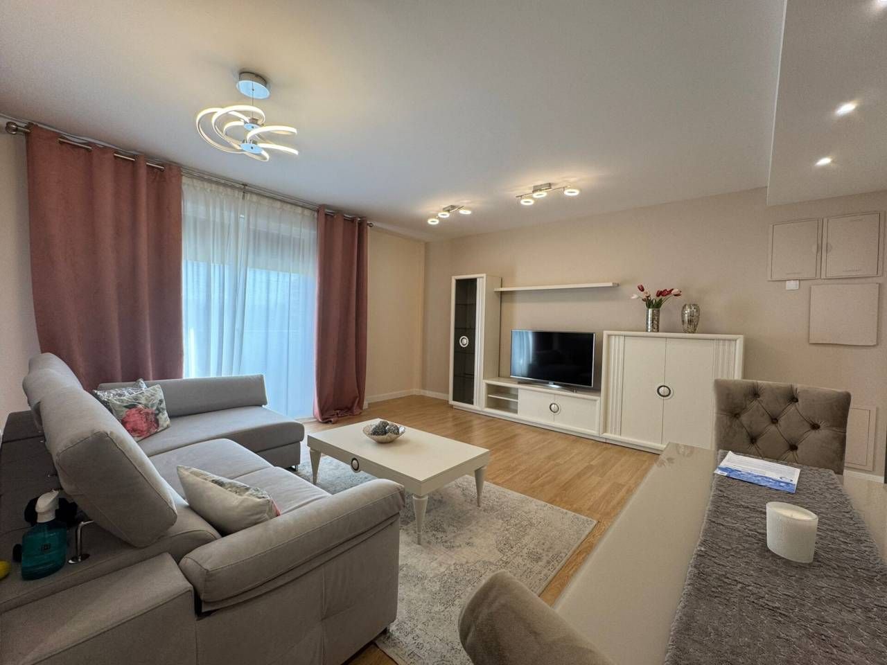 Living room of Flat for sale in  Logroño  with Parquet flooring, Terrace and Storage room