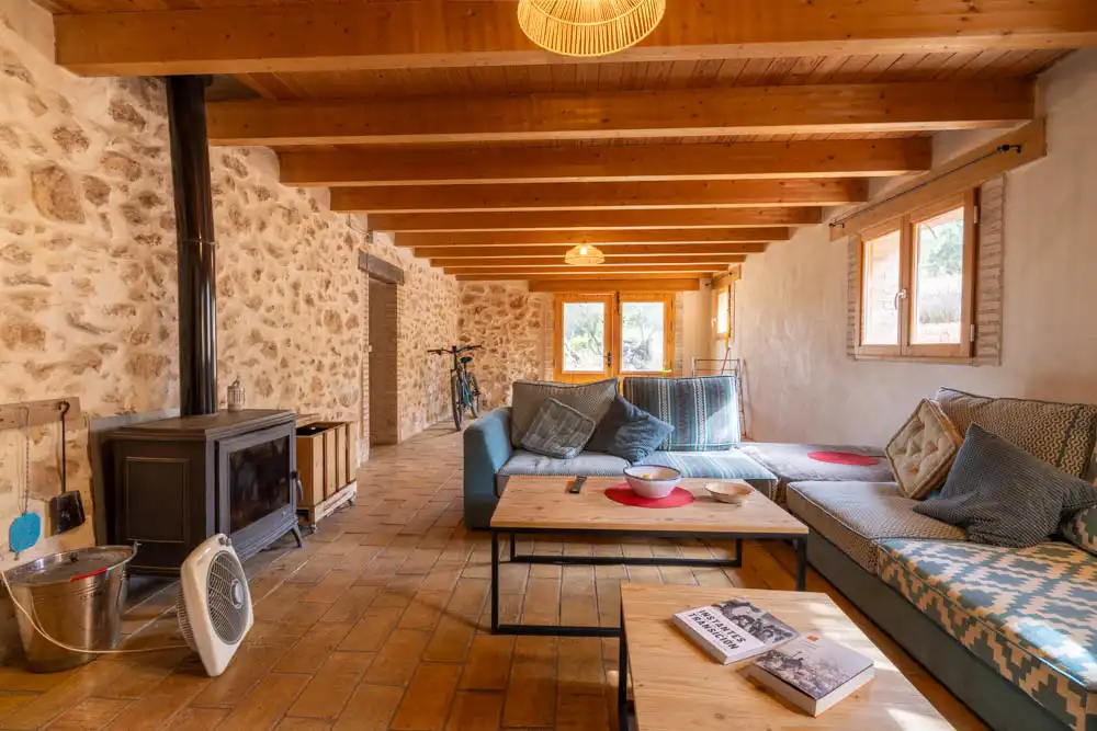 Sala de estar de Finca rústica en venta en Aldover con Jardín privado, Terraza y Amueblado