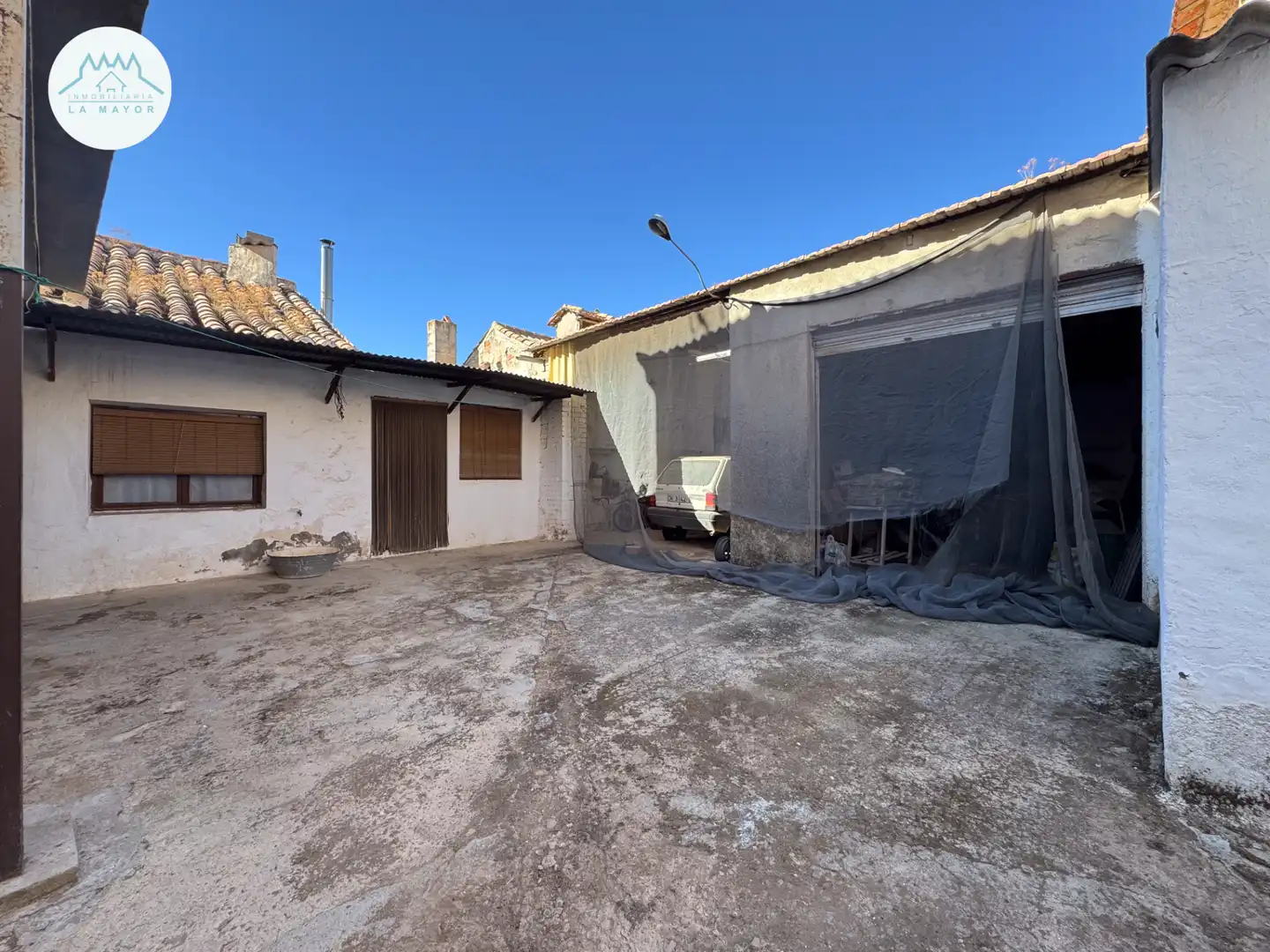Exterior view of Houses for sale in Carrión de Calatrava  with Air Conditioner, Terrace and Furnished