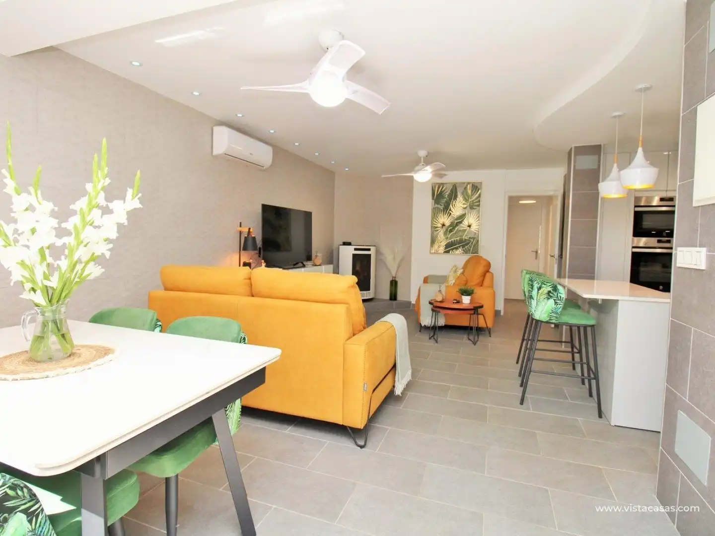 Bungalow con terraza en venta en Orihuela Costa, imagen 4