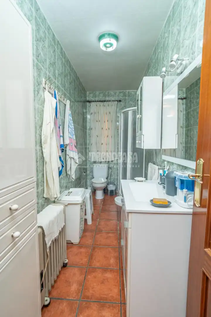 Baño de Finca rústica en venta en Linares con Aire acondicionado, Jardín privado y Terraza