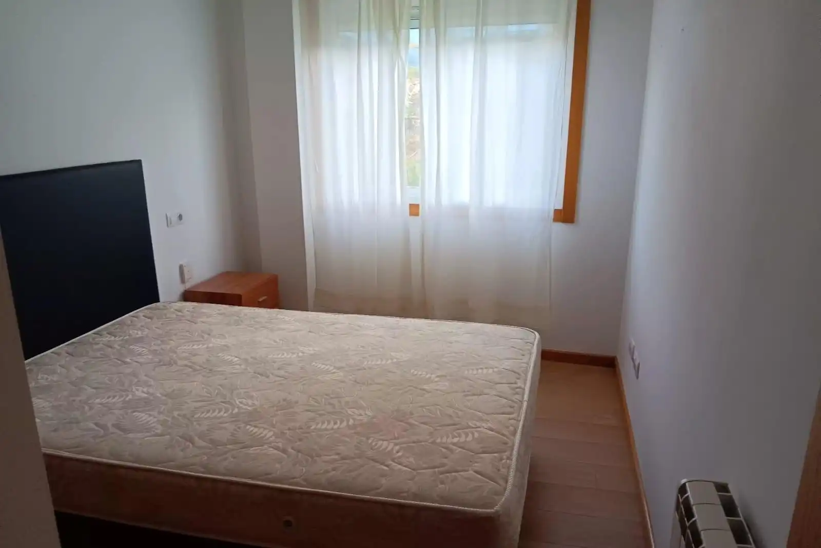 Bedroom of Flat for rent in Boiro  with Heating and Furnished