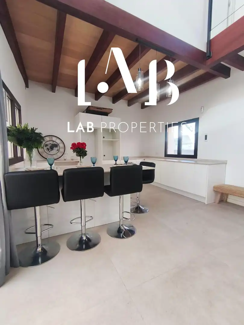 Cuina de Casa o xalet en venda en Felanitx amb Jardí privat, Terrassa i Jacuzzi