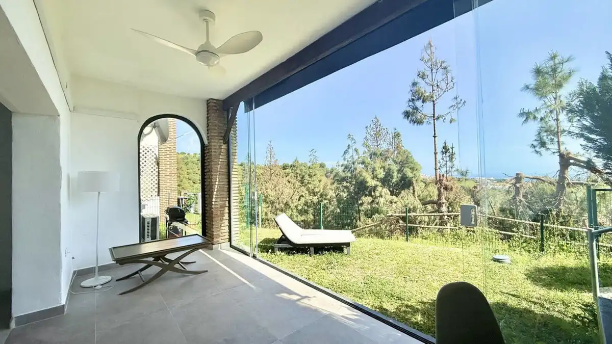 Terrasse von Erdgeschoss zum Verkauf in Mijas mit Klimaanlage, Heizung und Privatgarten