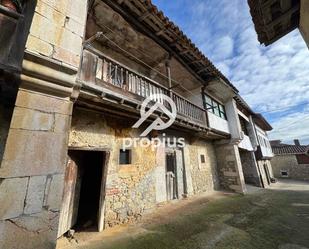 Vista exterior de Casa adosada en venda en Ribadedeva amb Calefacció, Terrassa i Traster